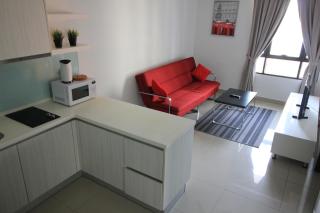 Meor Apartment @ Solstice - 0