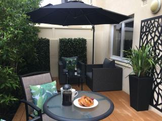 The Peninsula Riverside Serviced Apartments - Perth - 3