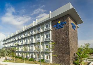 Microtel Inn & Suites by Wyndham San Fernando - San Fernando - 1