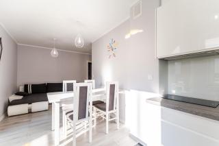 Kolorowe Balkony - Słoneczny Apartament w Międzyzdrojach by Noclegi Renters - Misdroy - 6