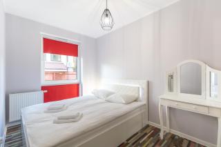 Kolorowe Balkony - Słoneczny Apartament w Międzyzdrojach by Noclegi Renters - Misdroy - 9