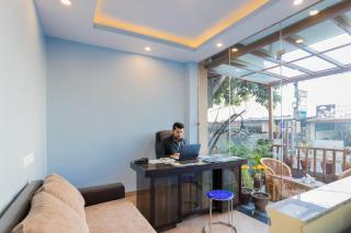 Hotel Lake Shore - Pokhara - 4