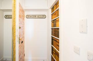 West Bow - Magical Harry Potter-Inspired Flat near Edinburgh Castle - 3