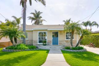 Ultimate Beach Bungalow - 1 block from beach - huge backyard - Carlsbad - 0