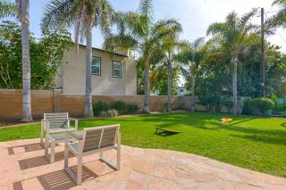 Ultimate Beach Bungalow - 1 block from beach - huge backyard - Carlsbad - 9