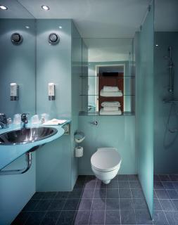 Holiday Inn London West by IHG - London - 8