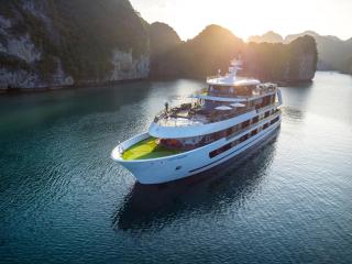 Stellar of the Seas Cruise - Ha Long - 8