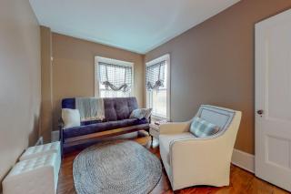 Pied-A-Terre - 8