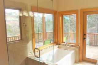 Chipmunk Cabin - 1