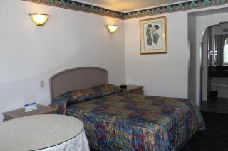 Best Whittier Inn - 6