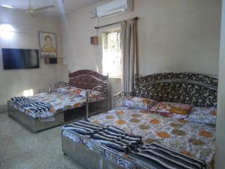 Stay Goa Guesthouse - Madgaon - 7