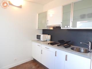 ALC - JJ481 - 9 min Palais and Beaches - Cannes - 9