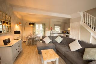 Tissington Cottage- Darwin Lake Holiday Village - 2