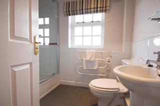 Tissington Cottage- Darwin Lake Holiday Village - 1