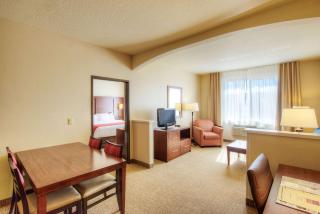 Comfort Suites Springfield-Eugene - 1