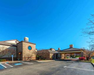 Comfort Inn & Suites - Erie - 9
