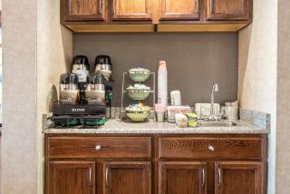 Quality Inn Meadville - 9