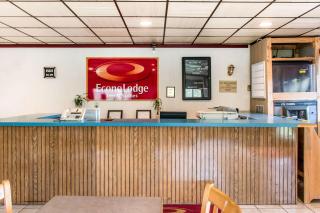 Econo Lodge Inn & Suites Lake Harmony - Pocono Mountains Area - White Haven - 8