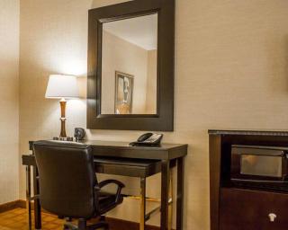 Comfort Suites - Edinboro - 5