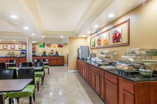 Quality Inn & Suites Middletown - Newport - Middletown - 1