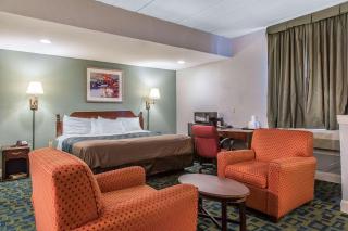 Econo Lodge Cranston - Providence - Cranston - 1