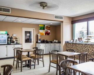 Quality Inn Mullins - Marion - 8