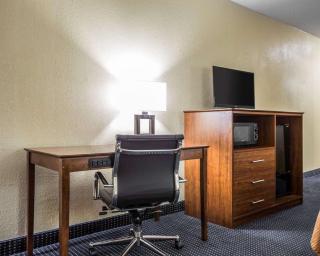 Quality Inn Mullins - Marion - 4