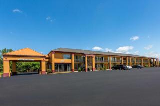 Rodeway Inn Denmark-Jackson - 2