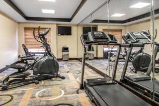 Quality Inn & Suites Memphis East - Memphis - 2