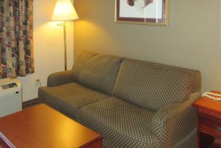 Econo Lodge Inn & Suites Manchester North - Manchester - 4