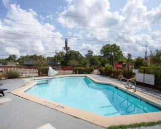 Knights Inn College Station - College Station - 6
