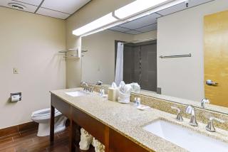Quality Suites - Lubbock - 1