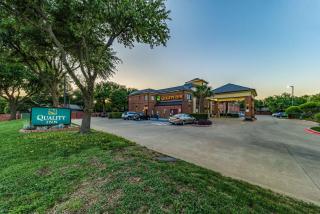 Quality Inn West Plano - Dallas - 1