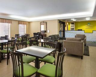 Quality Inn Richmond Airport - 1