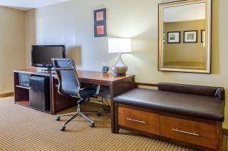 Comfort Suites Wytheville near Conference Center - 1