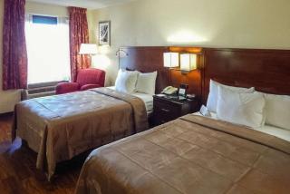 Econo Lodge Naval Station Norfolk - 8