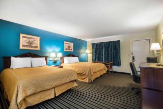 Econo Lodge - Brattleboro - 4