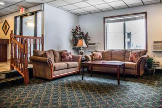 Hudson Inn & Suites - Hudson - 9