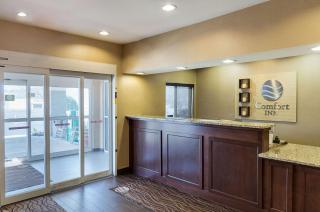 Comfort Inn Barboursville near Huntington Mall area - 9