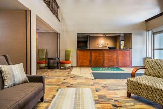 Quality Inn Fairmont - 3