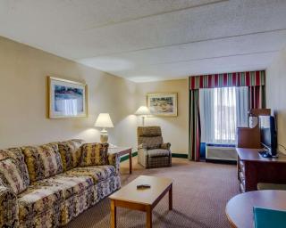 Quality Hotel and Conference Center - Cumberland Heights - 2