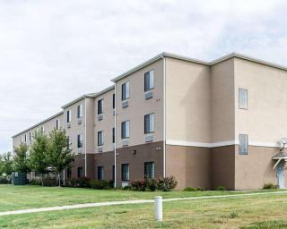 Comfort Inn & Suites Lawrence - University Area - Lawrence - 8