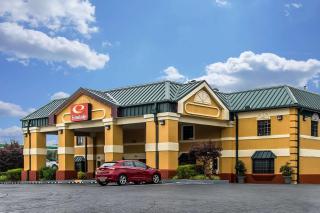 Econo Lodge - 7