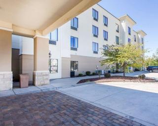 Comfort Inn & Suites - Madisonville - 8