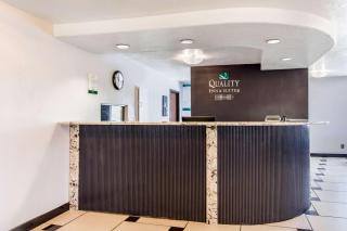 Quality Inn & Suites Albuquerque North near Balloon Fiesta Park - Albuquerque - 4