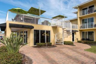 Treasure Island Hotel and Marina - St Pete Beach - 8