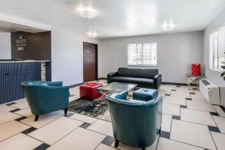 Quality Inn & Suites Albuquerque North near Balloon Fiesta Park - Albuquerque - 2