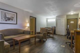 Quality Inn & Suites - Saskatoon - 3