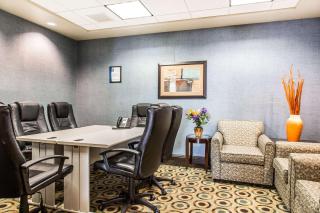 Comfort Inn & Suites - Meriden - 4