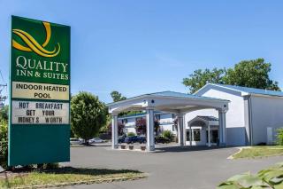 Quality Inn & Suites Danbury near University - Danbury - 0